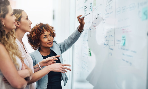 Leading in Motion: Making Decisions, Creating Solutions